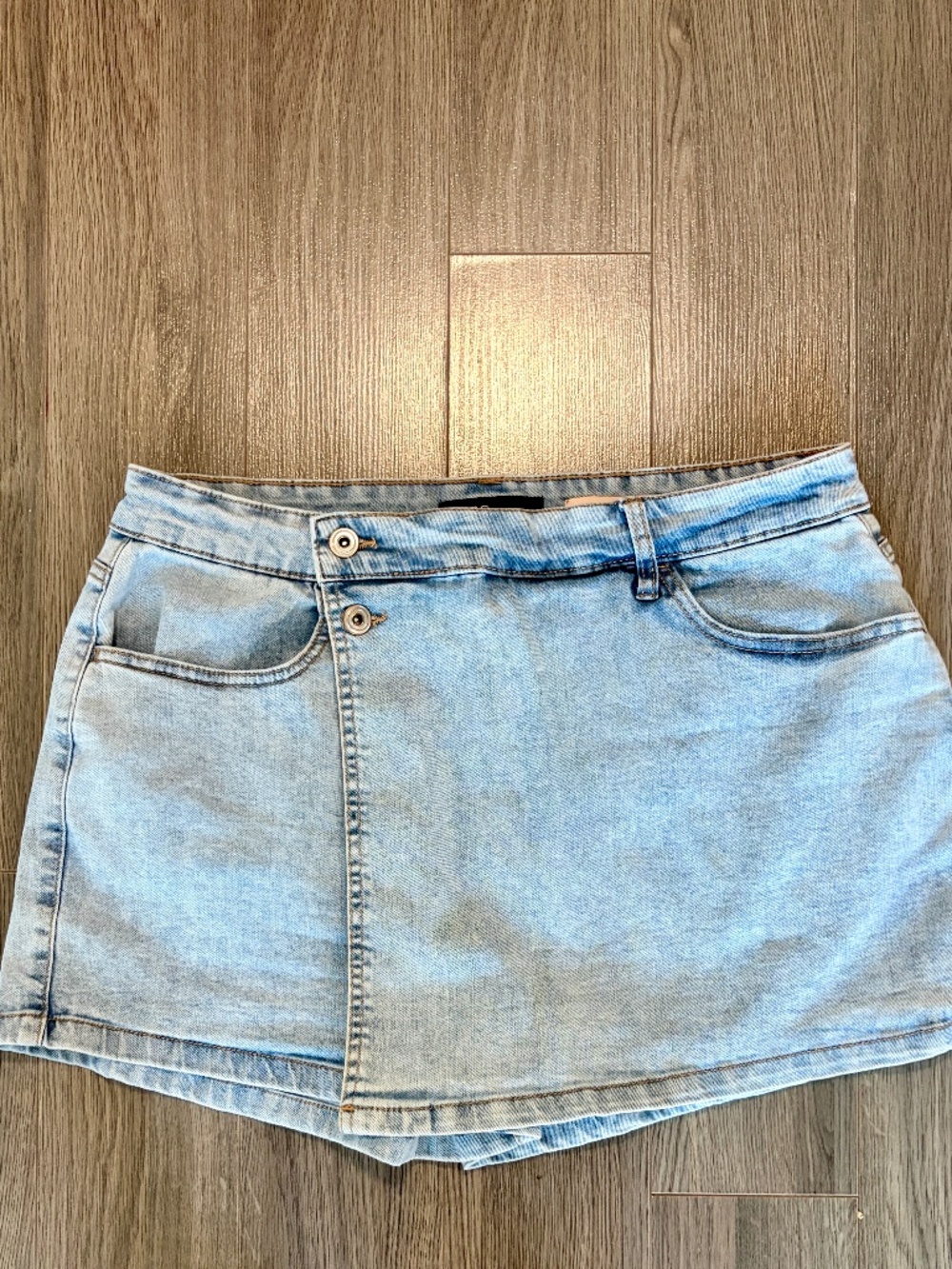 BCBGeneration Skort